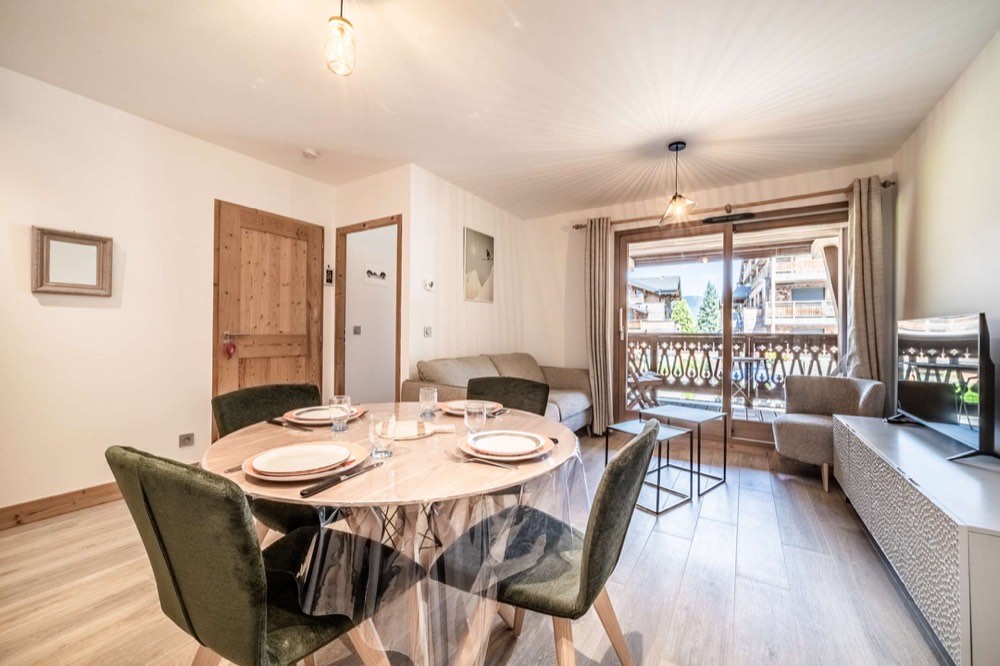 Dama B102, Morzine